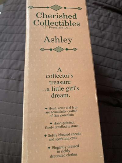 Cherishable collections Ashley porcelain doll Cherishable - Thumbnail 3