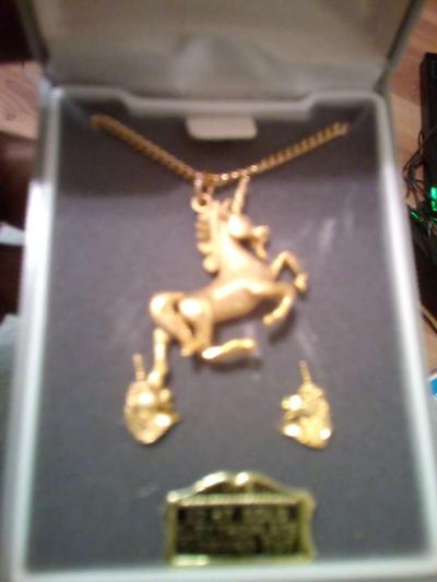 3 necklaces 2 coins - Riverside, California