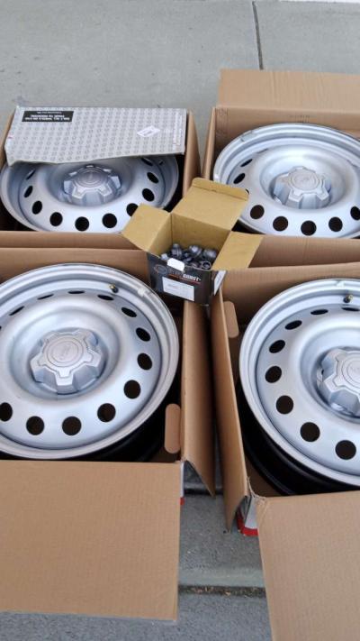 the set of 4 wheels original Ford - Thumbnail 3