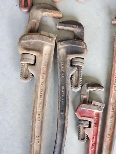 Various Pipe Wrenches - Thumbnail 6