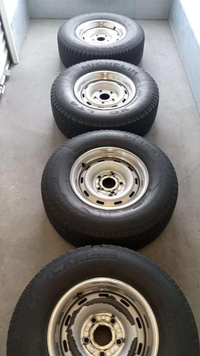 the set of 4 tires and wheels R 16 for DOdge ram 17 - Thumbnail 5