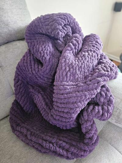 Large Knit Purple Blanket - Thumbnail 3