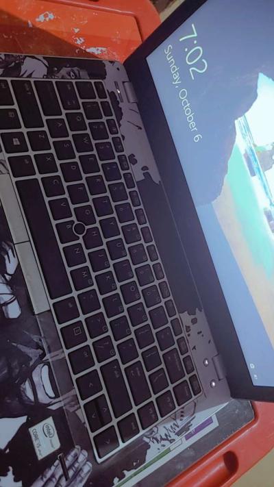 Hp Folio 9470m - Thumbnail 4