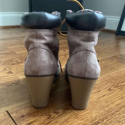 Womens Rock and Candy by Zigi Tan Suede Ankle Boots - Thumbnail 4