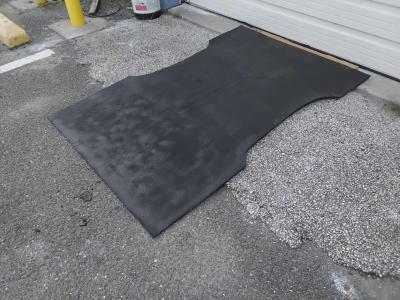 Nice Black 2006 Chevy Colorado Truck bed Mat 6 X 4 OEM - Thumbnail 3