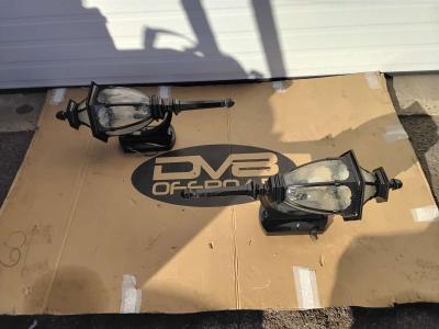 Nice Black Large Outdoor Lantern Style Look Like New - Thumbnail 6