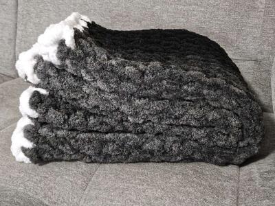 Black Ombre Throw - Thumbnail 6