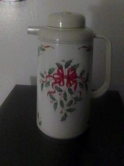mistletoe Christmas Thermos with bow - Thumbnail 6