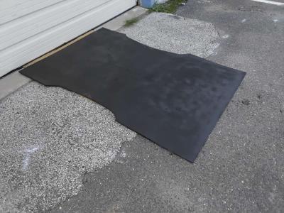 Nice Black 2006 Chevy Colorado Truck bed Mat 6 X 4 OEM - Thumbnail 2