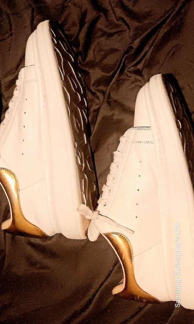 a pair of Alexander McQueen sneakers  size 9 - Thumbnail 4