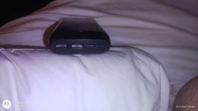 ONN 20000mAh portable battery pack - Thumbnail 3