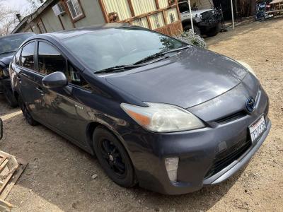 2012 Toyota Prius - Thumbnail 2