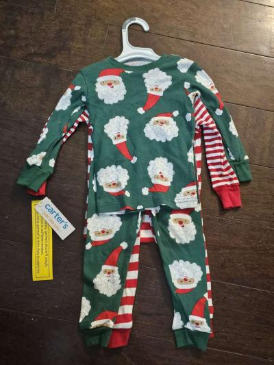 Carters 4 pieces sets of kids holidays pijamas size 18M - Thumbnail 3
