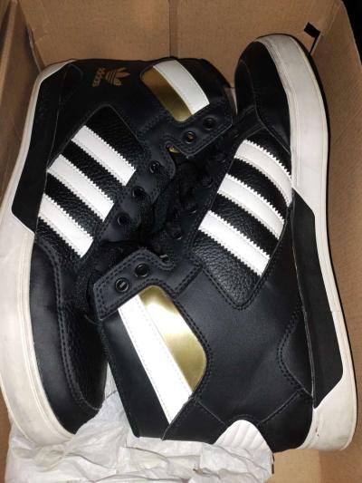 lot of 6 Nike Adidas sneakers Plus get 2 Free pair - Thumbnail 5