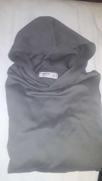 Hollister hoodie - Santa Rosa, California