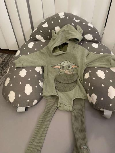 Gently used 12month baby boy clothes for sale - Thumbnail 3