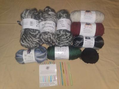 Yarn and Crochet Hooks - Thumbnail 2