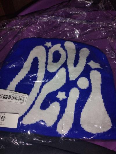 2 new hats - Thumbnail 4