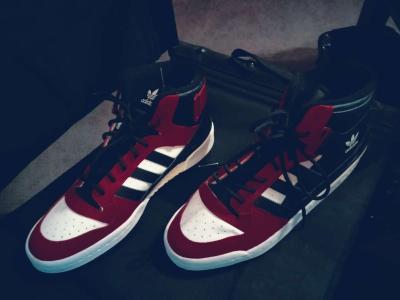 Adidas shoes - Thumbnail 2