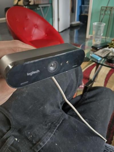 Logitechhttpswwwlogitechcom  productsLogitech BRIO Webcam wi - Thumbnail 3