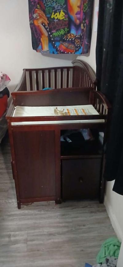crib play pin and swing 150 OBO - Thumbnail 2