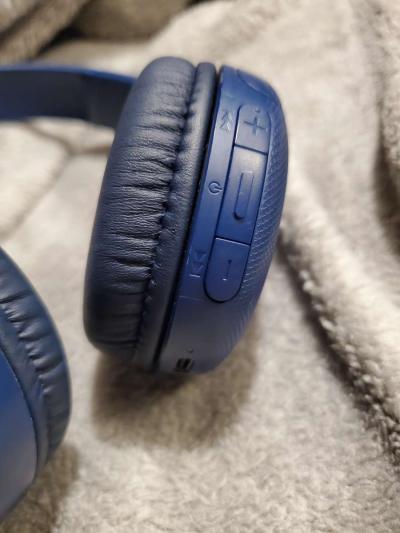 Sony Headphones - Thumbnail 5