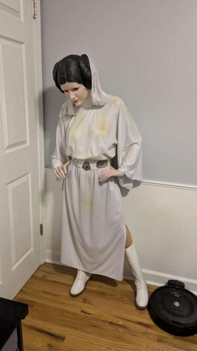 Life Size Princess Leia Mannequin - Thumbnail 2