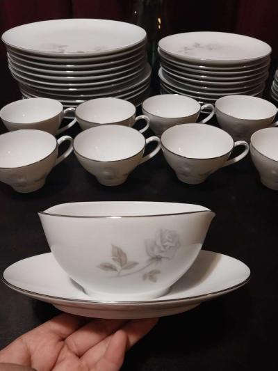 Noritake china Dinner set - Thumbnail 3