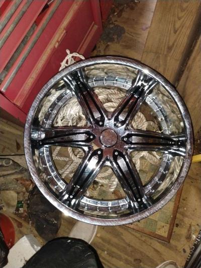 22x9 Venice 5 lug brand new rims - Thumbnail 3