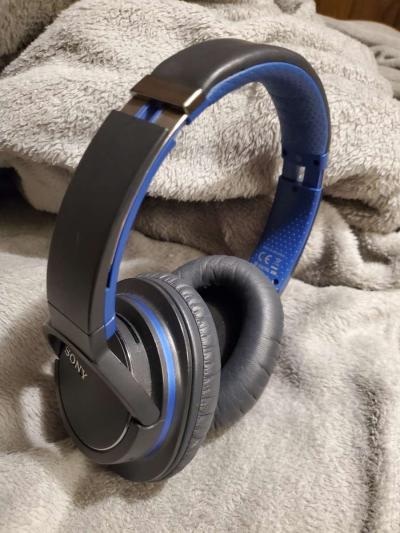 Sony MDRXB950BT Wireless Bluetooth Headphones - Thumbnail 3