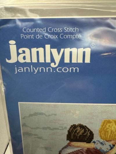 1048PSS Janlynn 21128  Best Friends  Counted Cross Stitch - Thumbnail 2