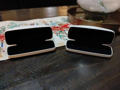 1 for 8 dollars or 2 for 12 dollars Calvin Klein cases - Thumbnail 3