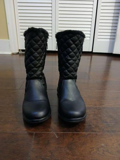 Totes Snow boots for women size 8m - Thumbnail 2