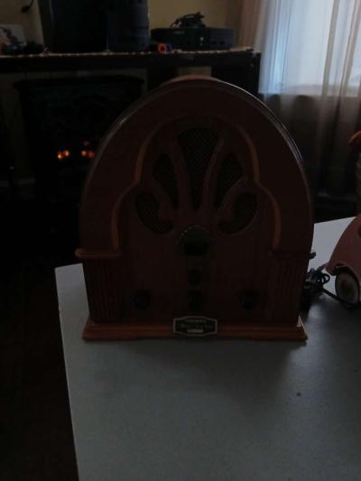 Thomas vintage radio and clock - Thumbnail 2