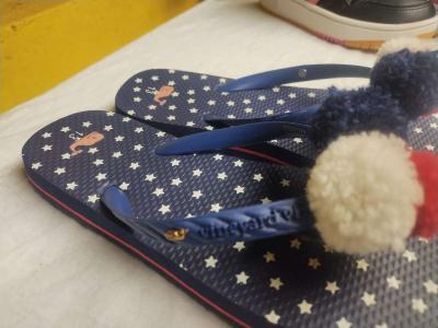 Vineyard Vines Sandals Size 13 - Thumbnail 3