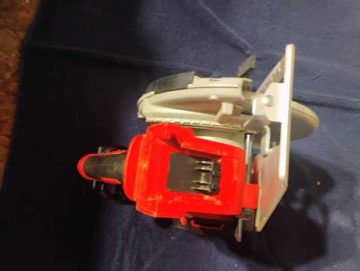 Milwaukee skill saw - Thumbnail 3