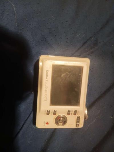 Digital Camera - Thumbnail 2