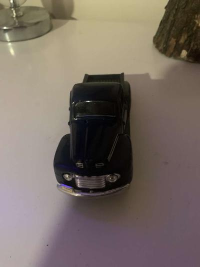 toy truck or for decoration - Thumbnail 2