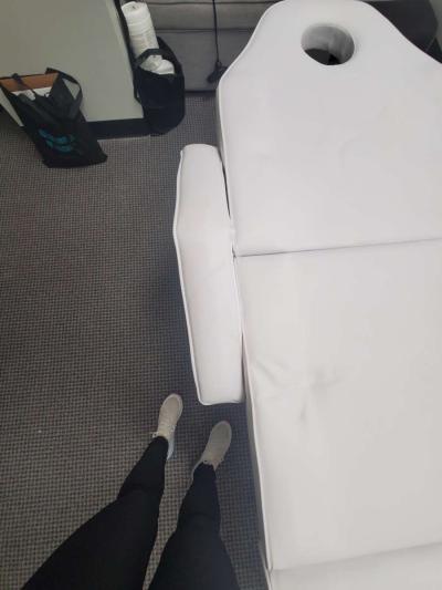 massage or tattoo table - Thumbnail 5