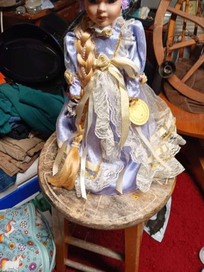 porcelain dollsshoestoys - Thumbnail 4