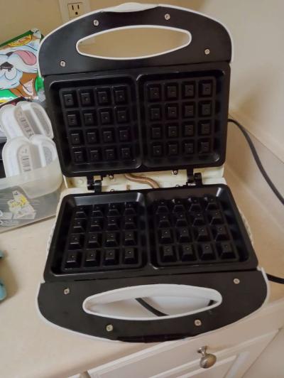 waffle maker - Thumbnail 2