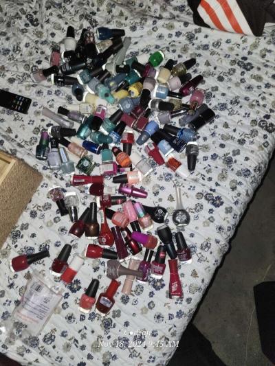 over 100 bottles of fingler nail polish - Thumbnail 2