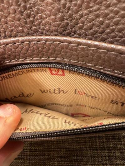 2038Stone Mountain Card Holder Brown Pebble Leather Embossed - Thumbnail 3