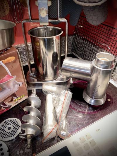 Commercial Grade Multi Piece Meat Grinder Bundle - Thumbnail 2