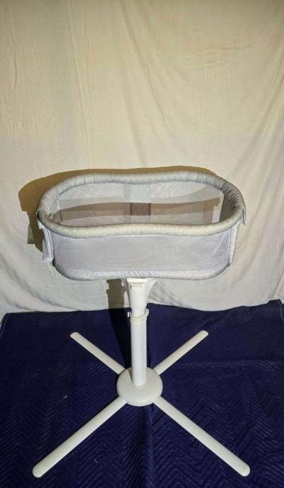 halo swivel bassinet - Thumbnail 2