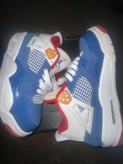 Messy Room Jordan 4 - Thumbnail 3