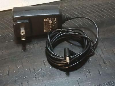 Spectra UE Switching Power Adaptor Model UE24WCP120200SPA 12 - Thumbnail 4