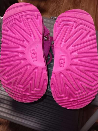 Child Pink Uggs Boots - Thumbnail 4