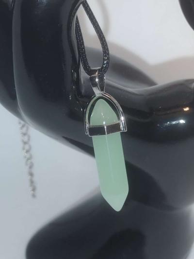 Jade Glass Pendant Necklace - Thumbnail 2