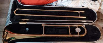 YAMAHA STUDENT TROMBONE MUSICAL INSTRUMENT